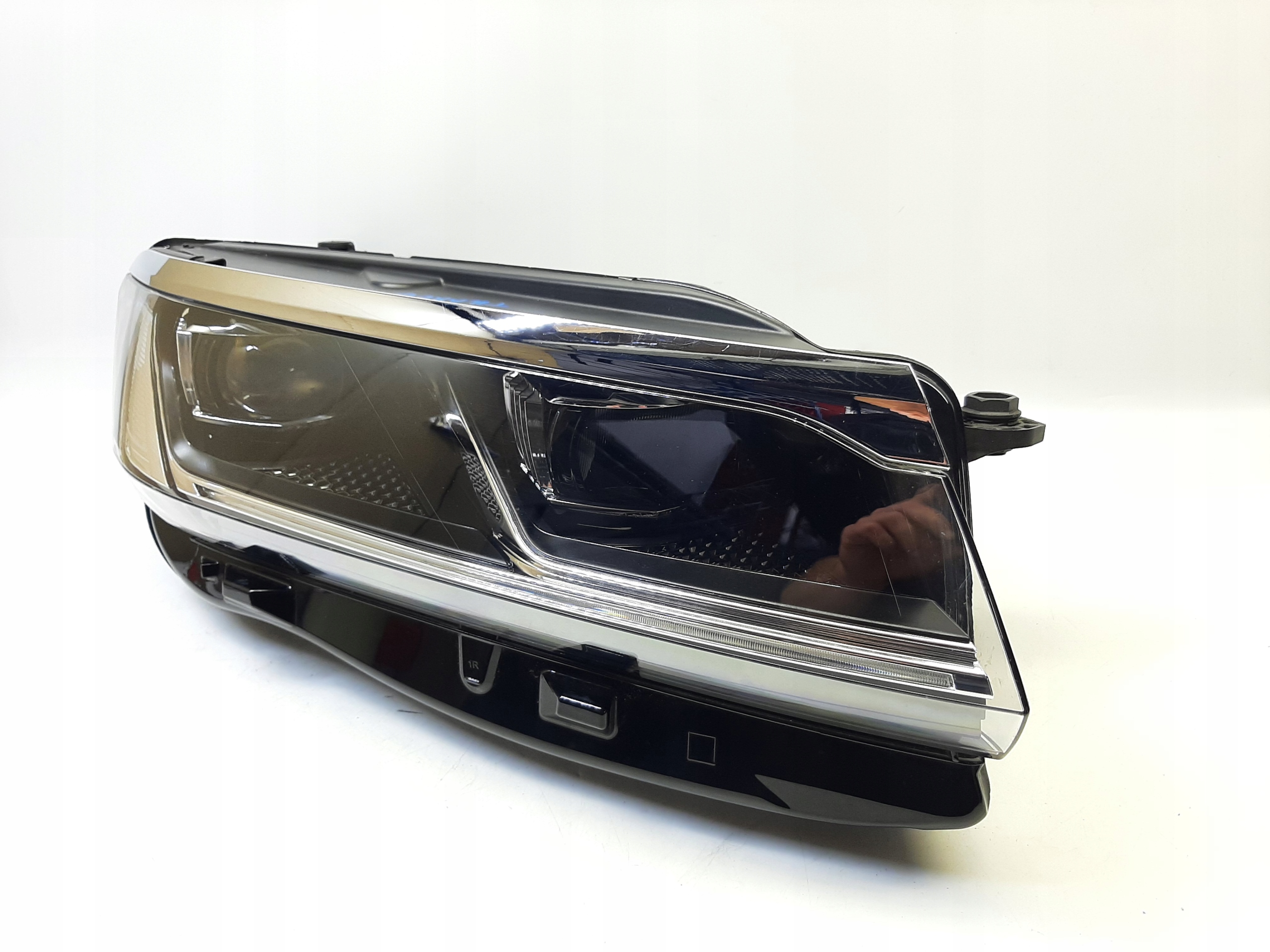 VW TOUAREG 2017+ REFLEKTOR LAMPA PRAWA 761941036 - obrazek 7