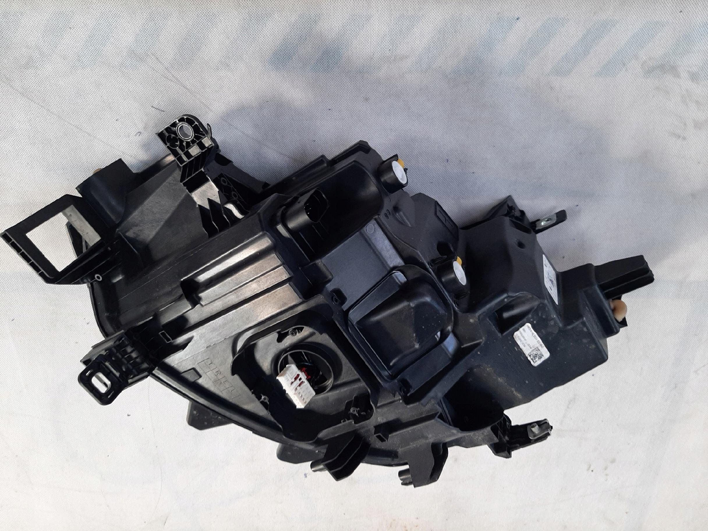 VW ID.3 REFLEKTOR LED LAMPA PRZÓD PRZEDNIA PRAWA 10B941006A - obrazek 4