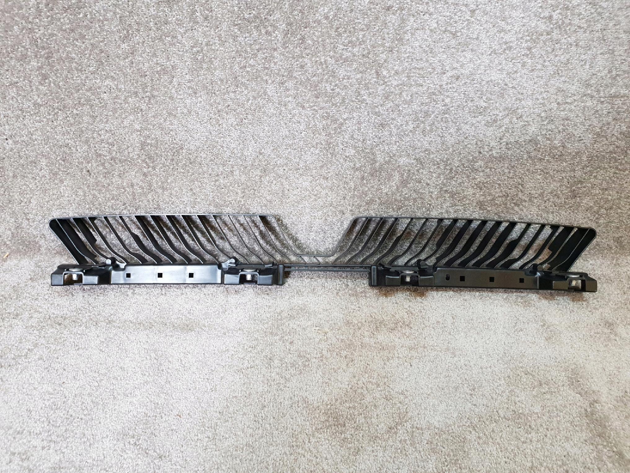 VW TOUAREG ŚLIZG ZDERZAKA TYŁ 760807200 mocowanie - obrazek 4