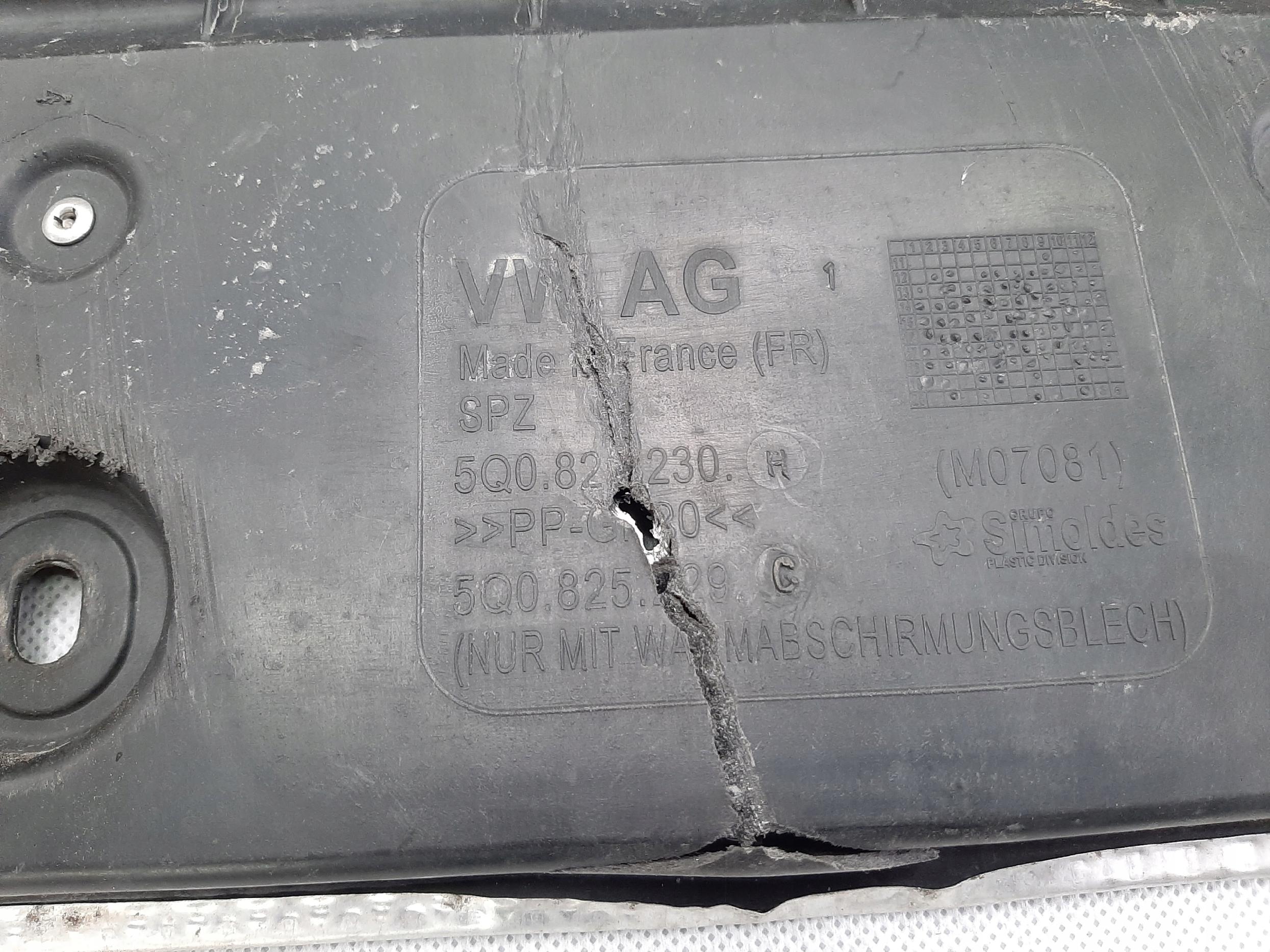 AUDI A3 8V 2013- ASŁONA PŁYTA PODWOZIA 5Q0825230H 5Q0825249 - obrazek 3