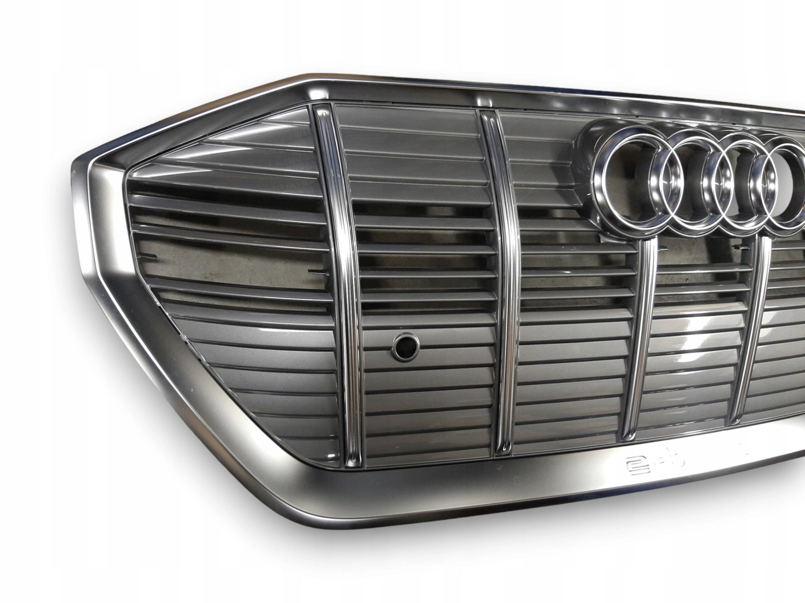 Audi e-Tron Atrapa Grill 4KE853651 4KE853651A 4KE853651B 4KE853651C - obrazek 2
