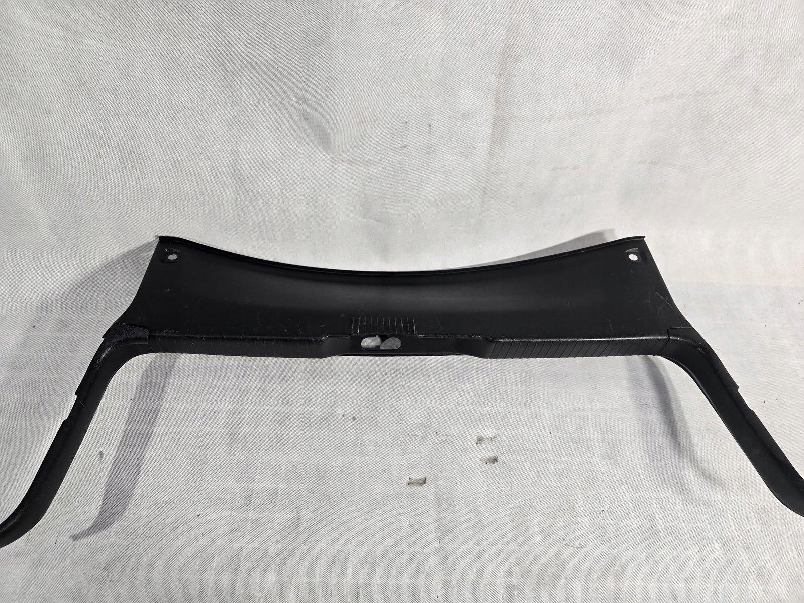 VW LUPO SEAT AROSA OSŁONA PASA TYLNEGO TYŁ MASKOWNICA 6X0863459B - obrazek 2