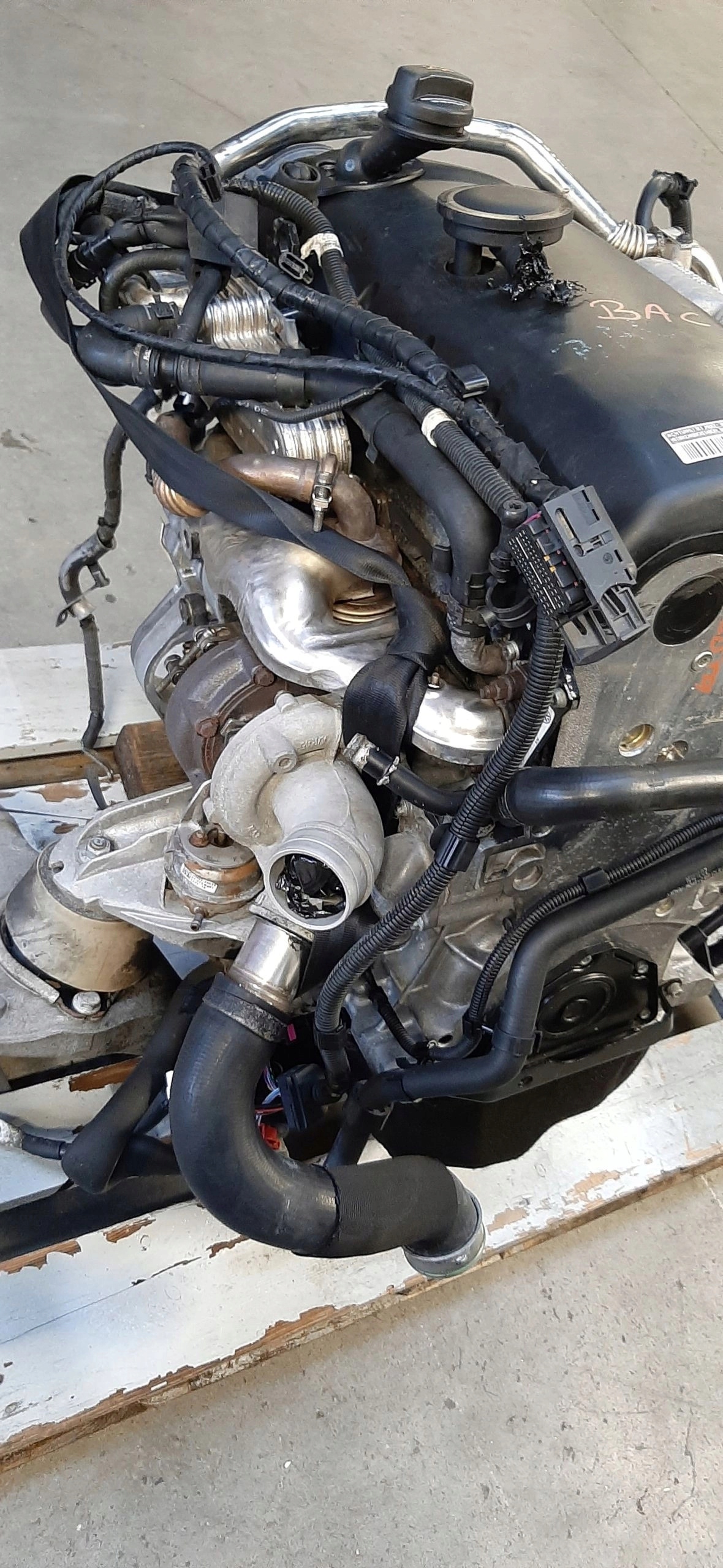 VW TOUAREG 2003-2007 SILNIK KOMPLETNY BAC 2.5 TDI R5 - obrazek 3