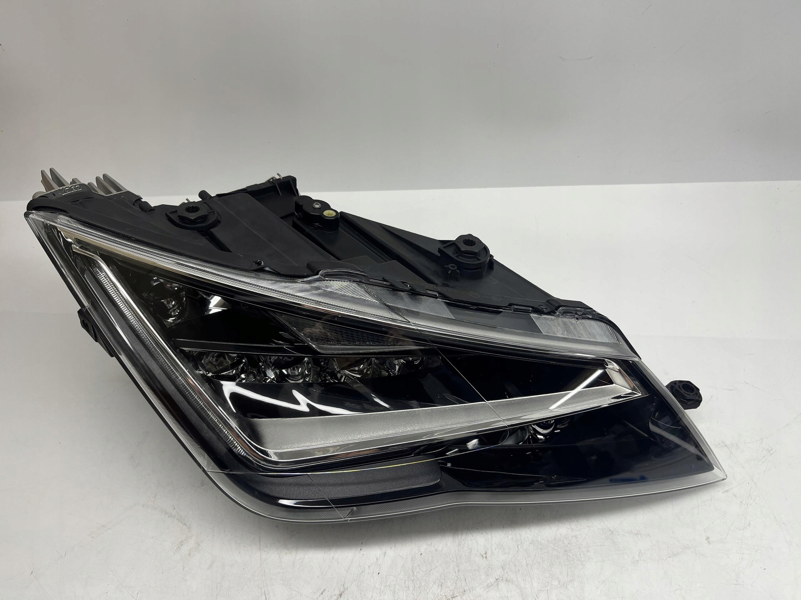 SEAT LEON REFLEKTOR LAMPA PRAWA LED 5F1941008B - obrazek 2