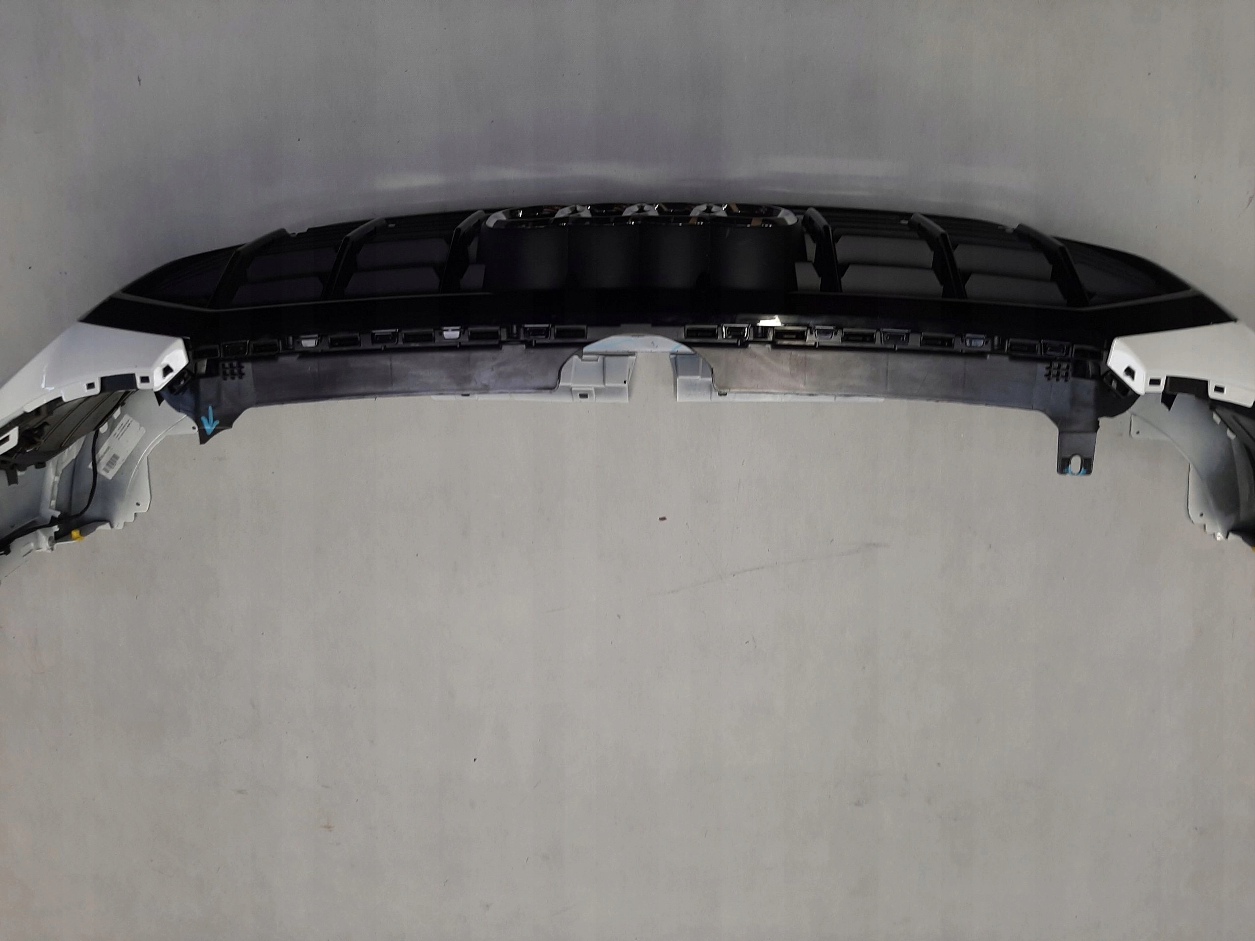 AUDI Q3 S-LINE ZDERZAK PRZÓD PRZEDNI 83A807437D - obrazek 4