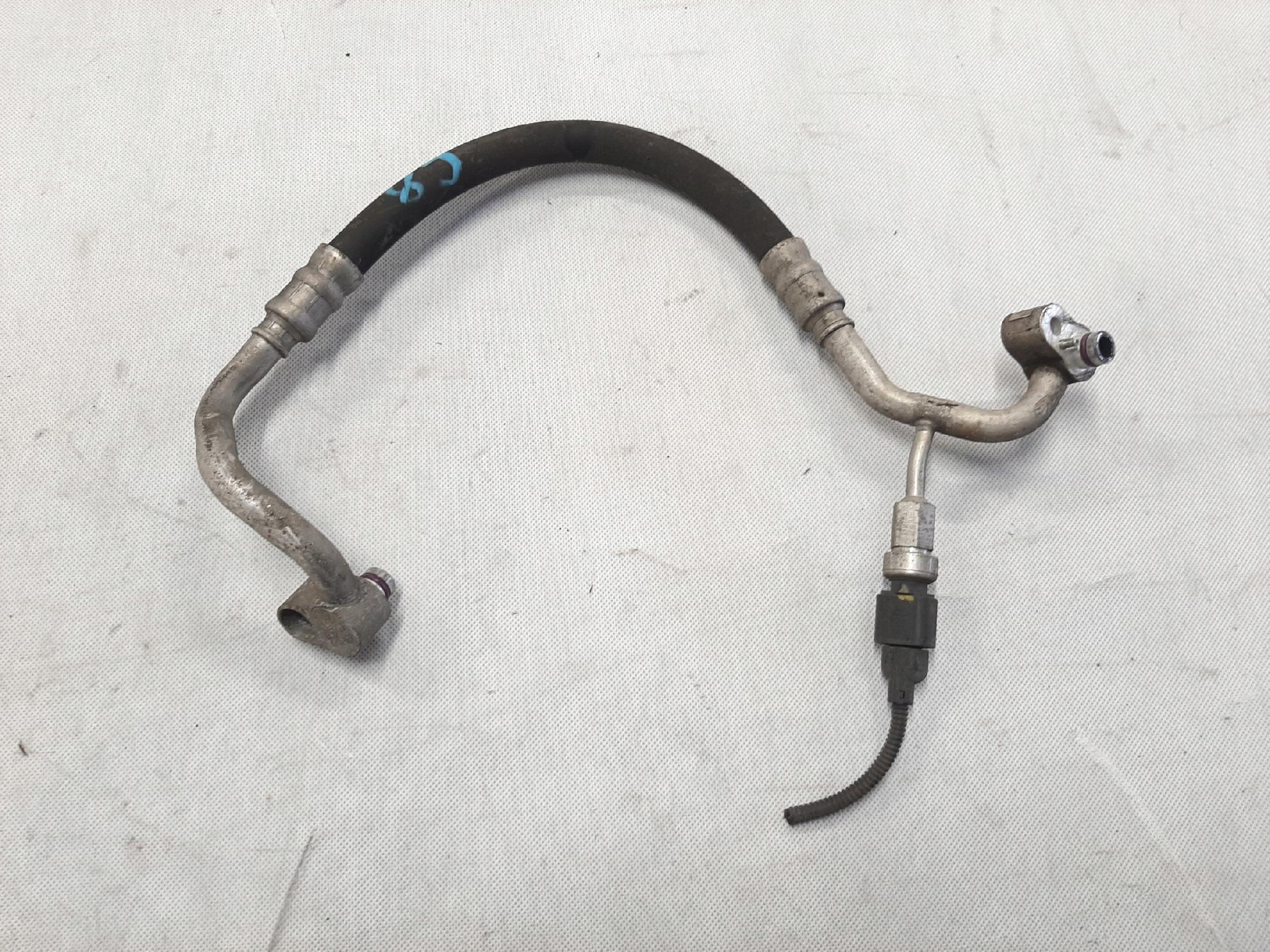AUDI TT 8J 06-10 PRZEWÓD KLIMATYZACJI 8J0820721F