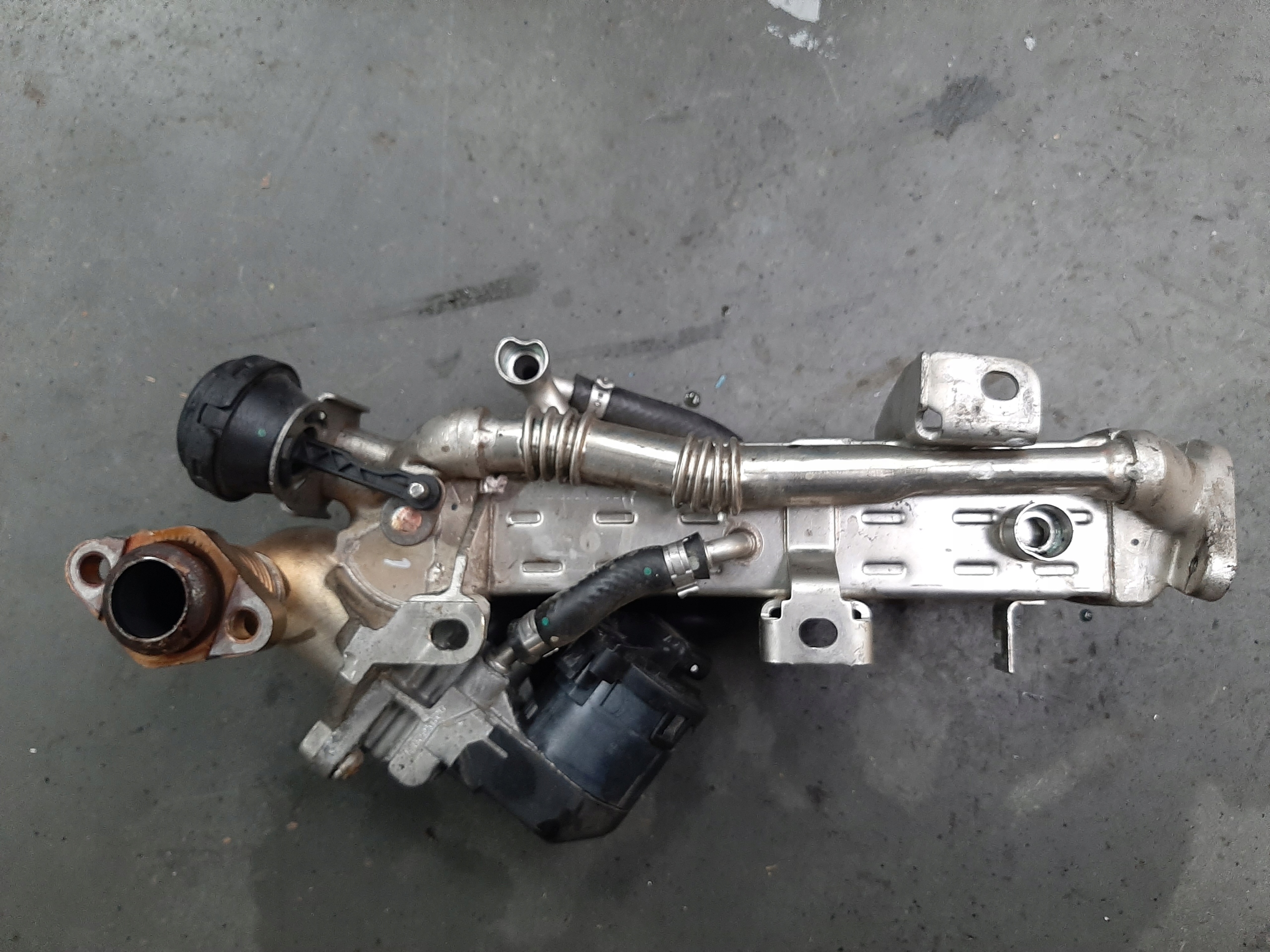BMW F10 F11 F20 F30 3.0 2.0 D CHŁODNICA SPALIN 7823210 ZAWÓR EGR 4246R014 - obrazek 2