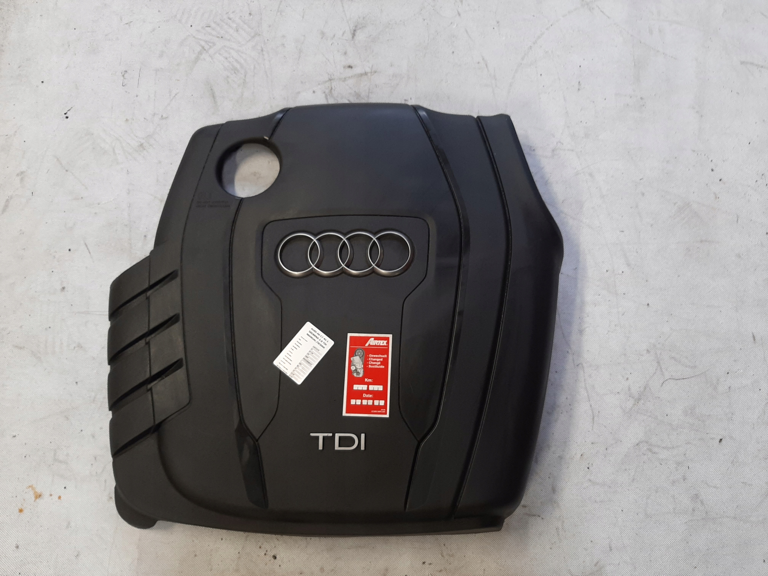 AUDI A6 C7 11-14 OSŁONA POKRYWA GÓRNA SILNIKA 03L103925AB